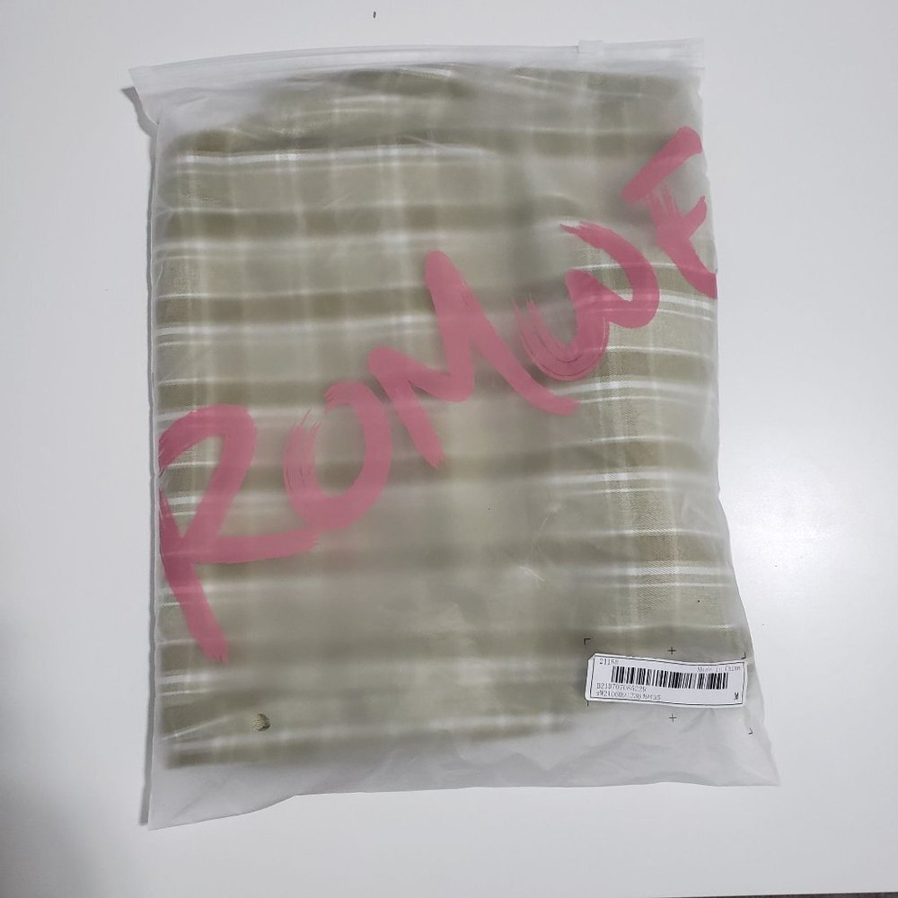 New Romwe Checkered‎ pants with hidden pocket Size Medium - Picture 3 of 7